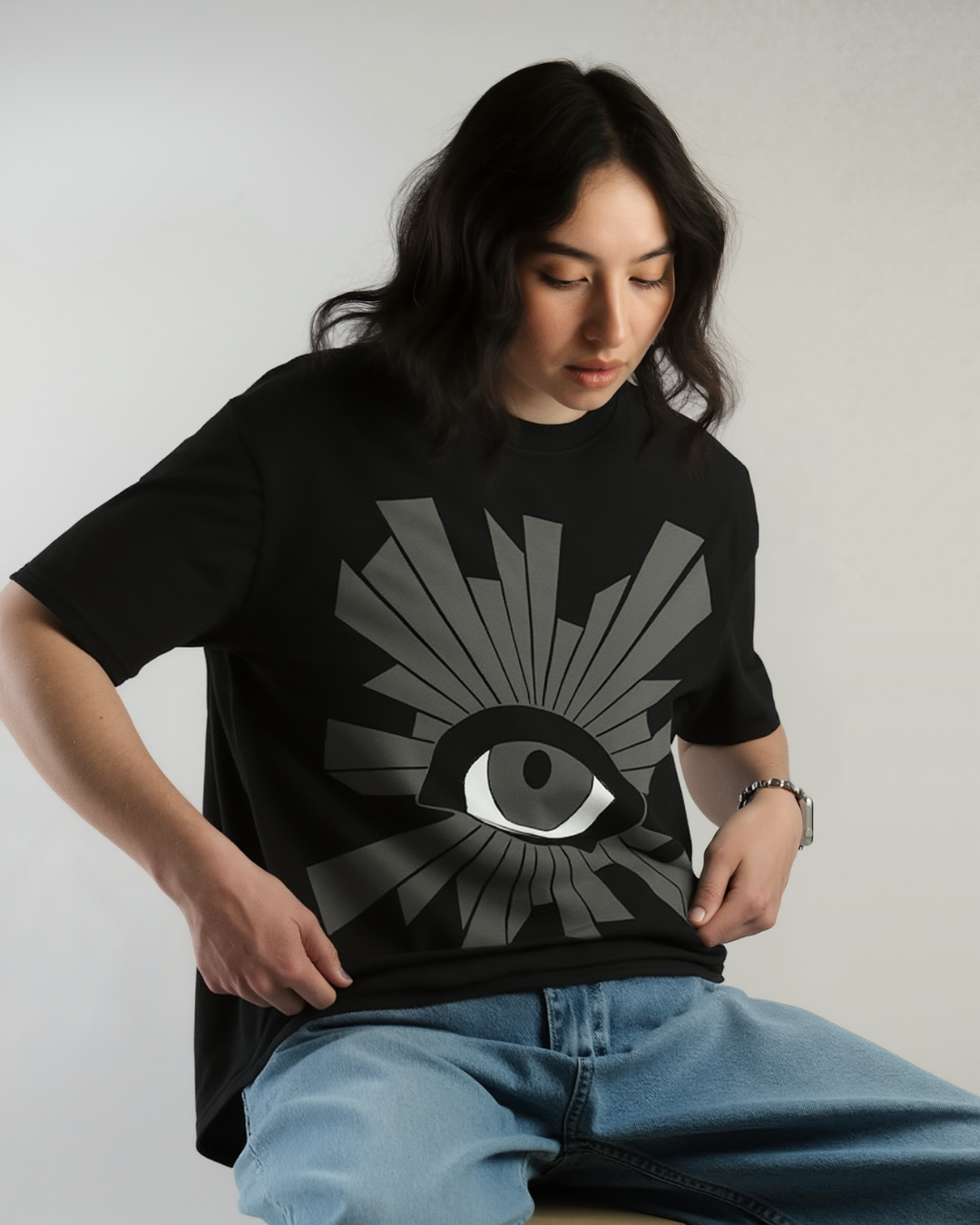The Art of Eye contact over size Tee - Black