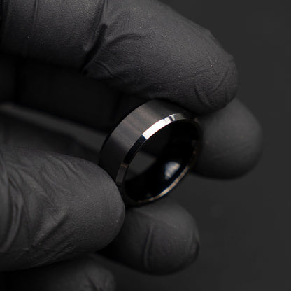 Black Classic Ring - THE MONTERO