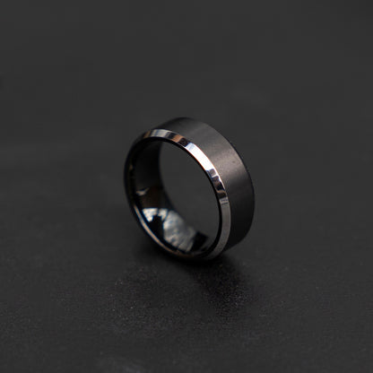 Black Classic Ring - THE MONTERO