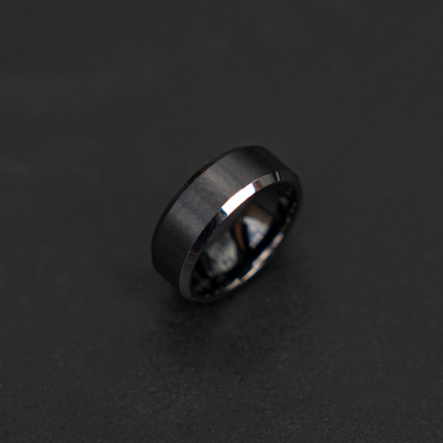 Black Classic Ring - THE MONTERO